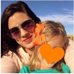 Meet your Posher, Kayla